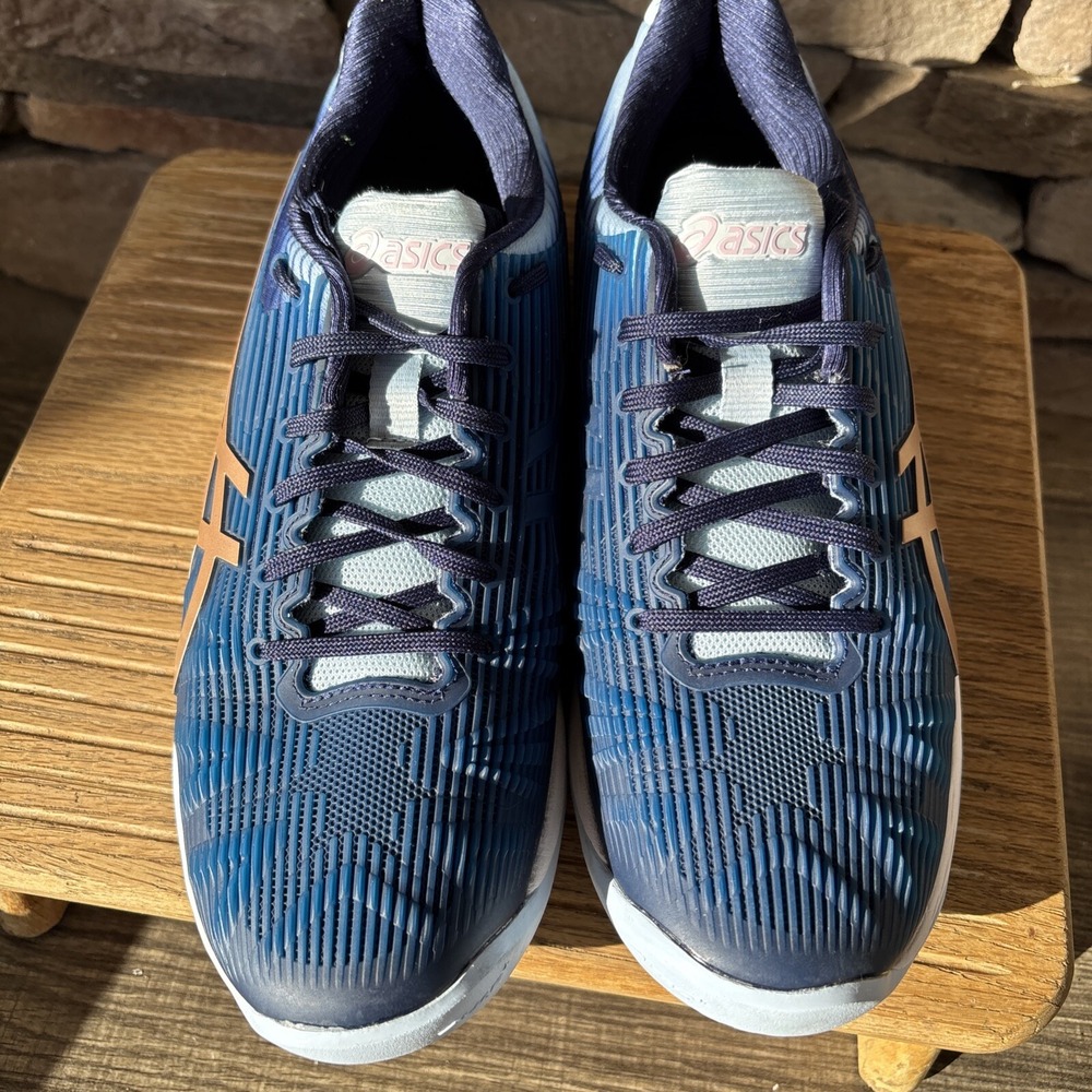 asics womans Blue With Gold Trim running shoes size 9 flyte foam